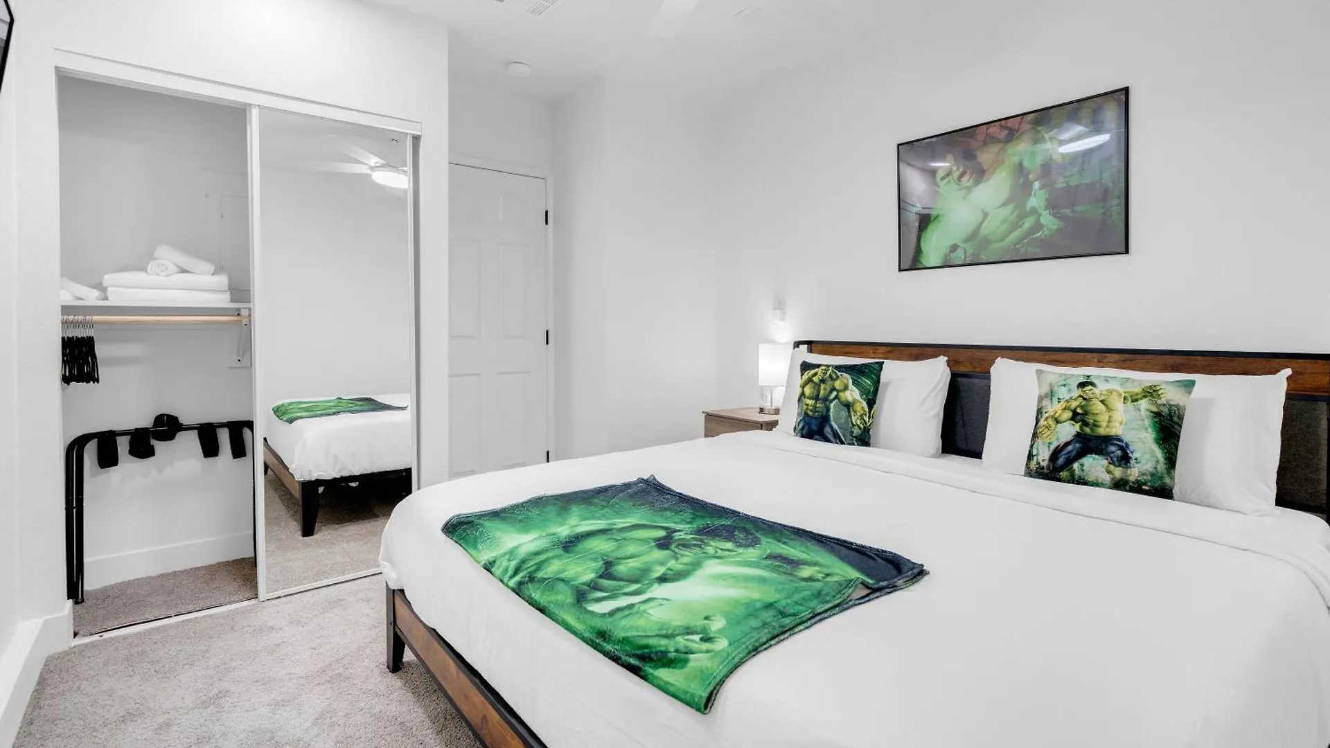 8Br 5Ba Superhero Retreat-King Beds, Bbq, Hammock, Firepit, Minigolf, Workspace Las Vegas Villa